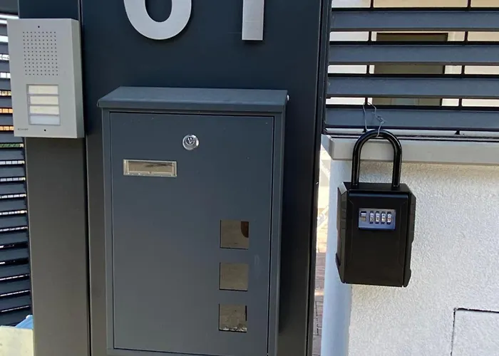 Popilia Sea&business Blue * רימיני